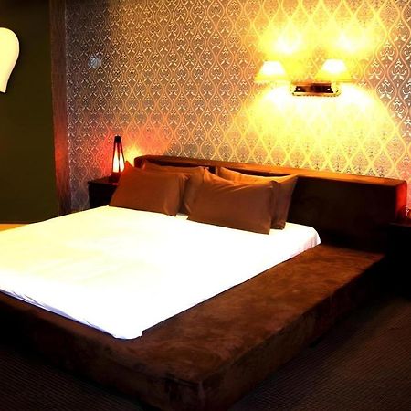 Paragon City Hotel Іпох Екстер'єр фото