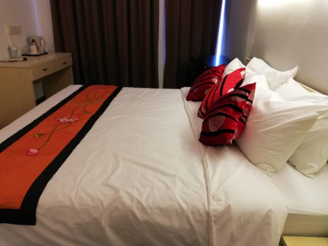 Paragon City Hotel Іпох Екстер'єр фото