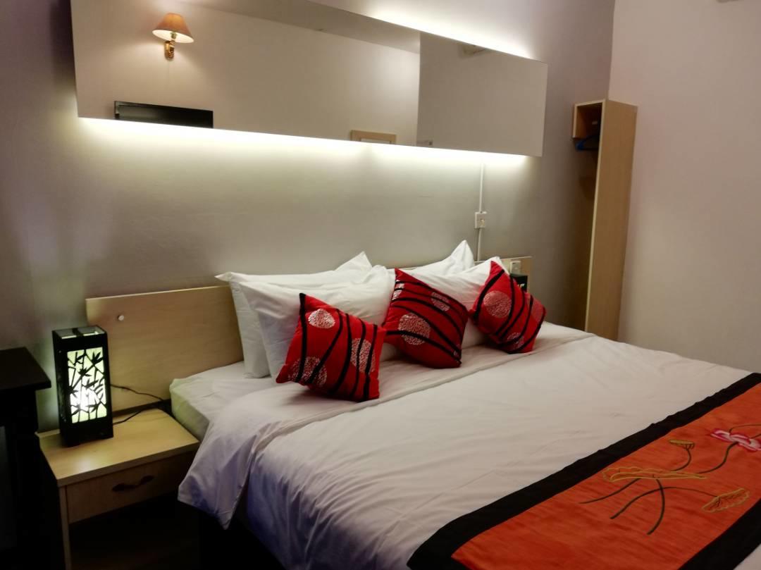Paragon City Hotel Іпох Екстер'єр фото