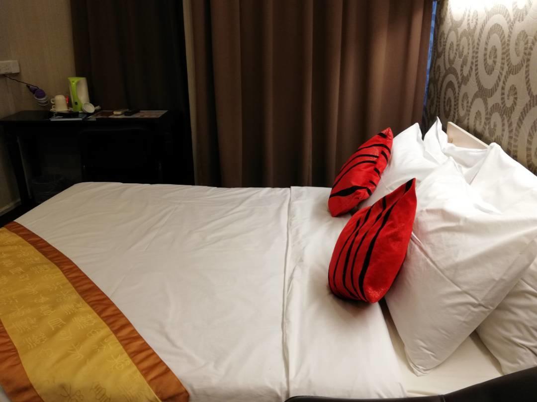 Paragon City Hotel Іпох Екстер'єр фото