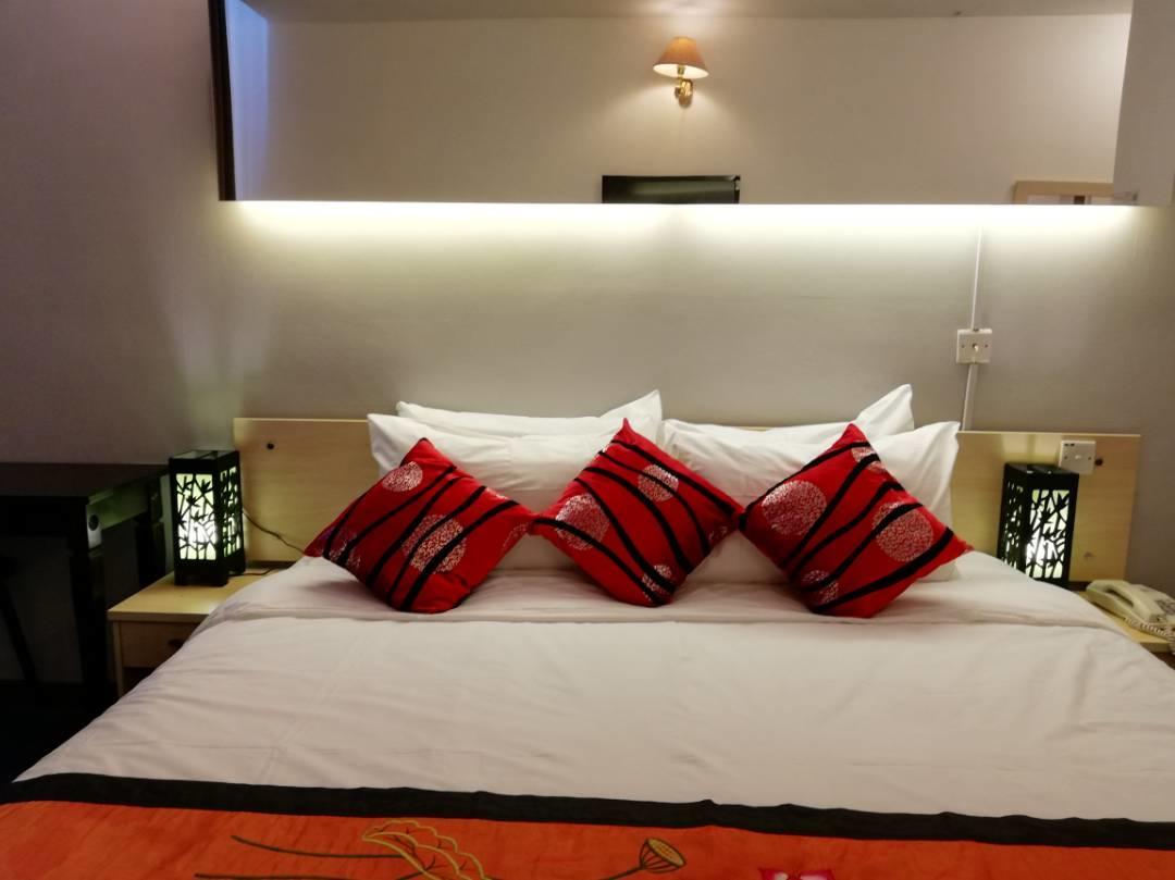 Paragon City Hotel Іпох Екстер'єр фото